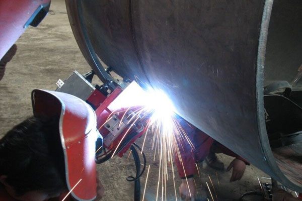 �ܵ�����